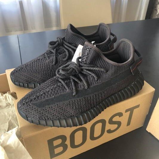 Adidas Yeezy 350 V2 Static Black – Minimalism și Performanță la Superlativ - ShoeResidence