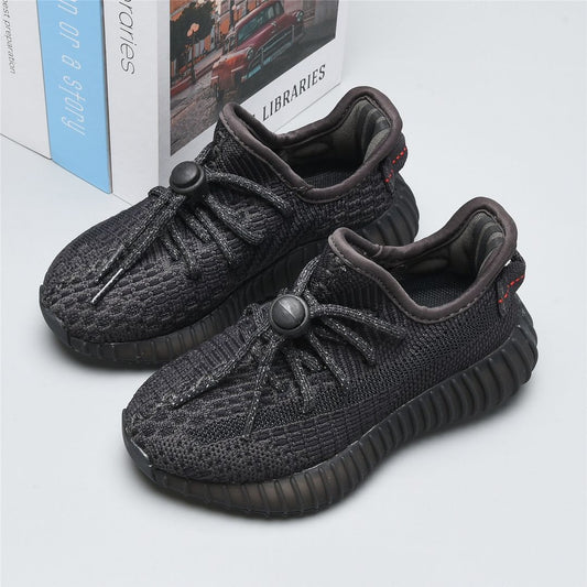 Adidas Yeezy 350 V2 Static Black – Perfecțiunea Întunecată a Streetwear-ului - ShoeResidence