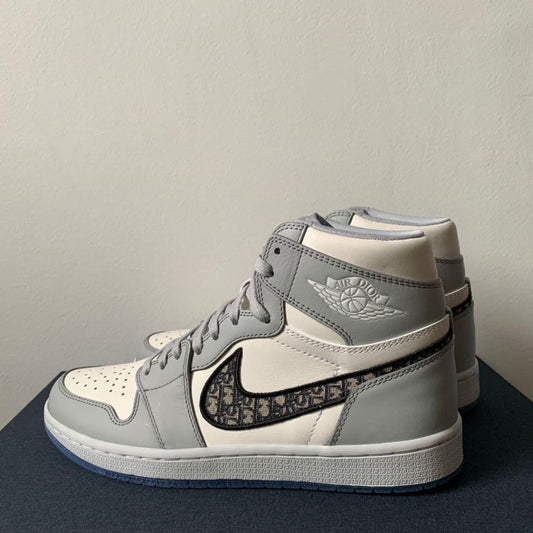 Cum să Verifici dacă Perechea ta de Jordan 1 Dior High este Autentică - ShoeResidence