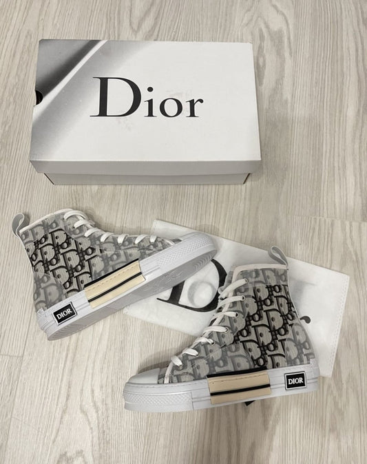 Dior B23 – Un Amestec Perfect între Lux și Streetwear - ShoeResidence