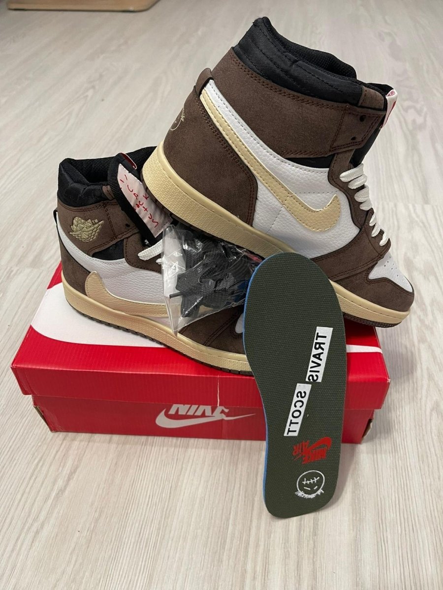 Jordan 1 Reverse Travis: Colaborare, Inovație și Stil de Stradă - ShoeResidence