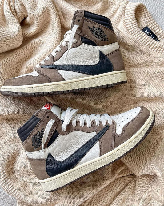 Jordan 1 Travis Scott – Colaborarea care a revoluționat cultura sneakerilor - ShoeResidence