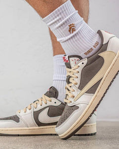 Nike Dunks Lows - ShoeResidence