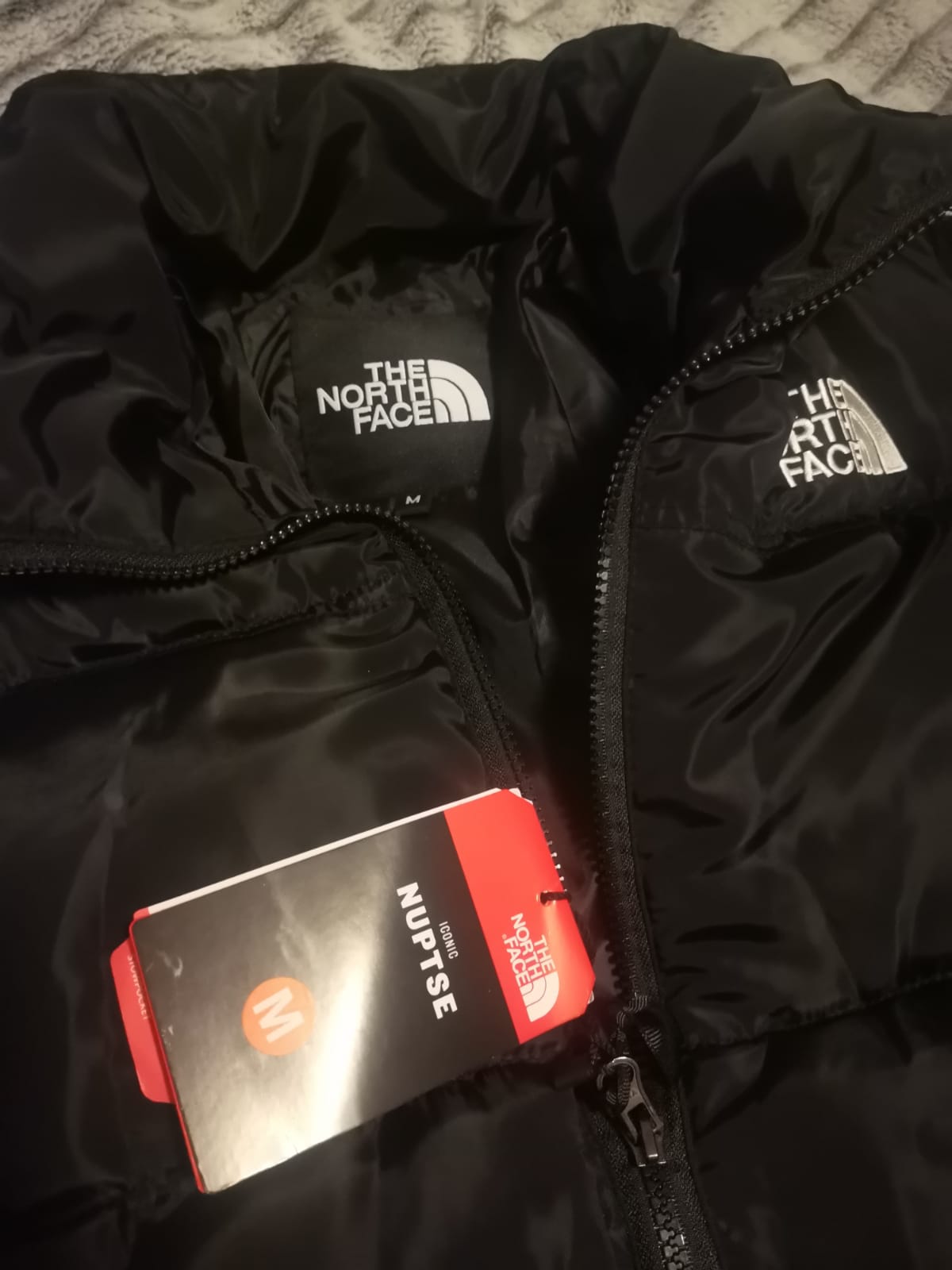 Gecă The North Face 700 fleece neagră, The North Face 700 fleece iarnă, Geacă The North Face 700 bărbați, Geacă The North Face 700 damă, Geacă The North Face 700 unisex, The North Face geacă de puf, The North Face geacă iarnă, Geacă The North Face neagră, The North Face 700 fleece barbati, The North Face 700 fleece dama, The North Face 700 fleece unisex, Geacă The North Face de puf, The North Face MENS LHOTSE JACKET, The North Face MENS LHOTSE iarnă, The North Face MENS LHOTSE neagră