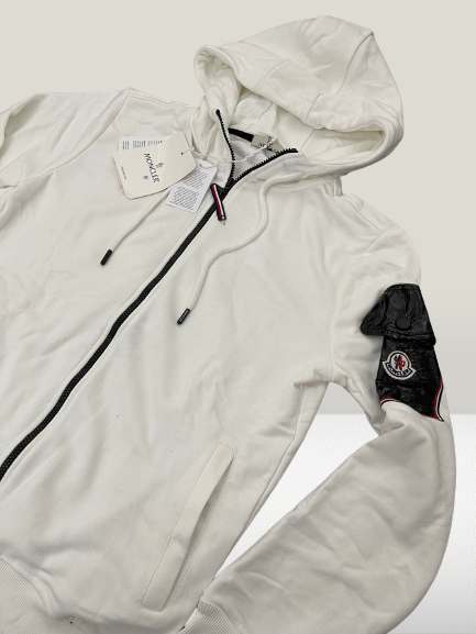 MONCLER TRENING ALB, Moncler trening alb, Moncler costum sport alb, Moncler set sport alb, Moncler echipament sportiv alb, Moncler îmbrăcăminte albă, Moncler compleu alb, Moncler trening de vânzare, Moncler romania, Moncler original, Moncler replica, Moncler autentic, Moncler preț, Moncler ofertă, Moncler online, Moncler ieftin