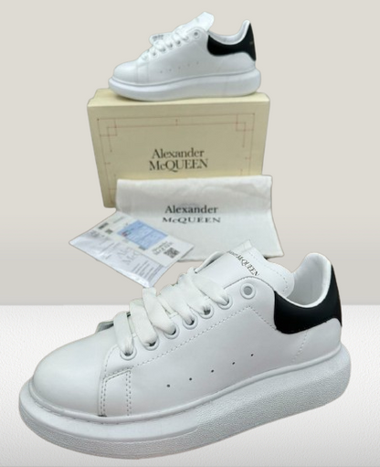 Alexander McQueen, Adidași Alexander McQueen, Pantofi Alexander McQueen, Teniși Alexander McQueen, Sneakers Alexander McQueen, White Alexander McQueen, Alexander McQueen Albi, Alexander McQueen Design, Alexander McQueen Fashion, Alexander McQueen Trendsetter, Alexander McQueen Lux, Alexander McQueen Premium, Alexander McQueen Stil, adidasi mcqueen, mcqueen alb alexannder mcqueen pantofi pantofi sport alexander mcqueen alb