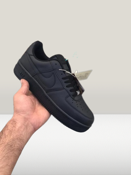 Nike Air Force 1 Low Triple Black Black Toe Negru Adidas Tenes AF1 Dama Barbati Unisex Replica Nou Ieftin Oferta Reducere Pantofi Incaltaminte Moda Accesorii Vara Iarna Urban Inalta calitate Livrare rapida Disponibilitate Stoc Comanda online Varietate Culori Dimensiuni Trendy Indragit Design modern