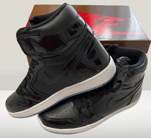 Jordan 1 Space Jam in classic black