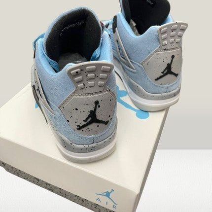 Jordan 4 University Blue  streetwear style