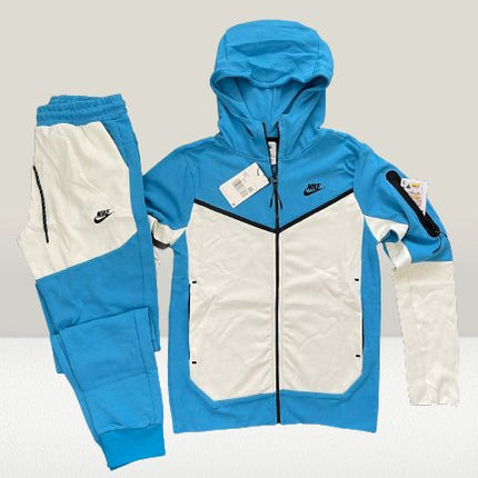 Nike Tech Fleece albastru deschis cu logo Nike
