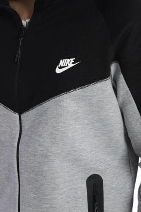 Tech Fleece GRI-NEGRU cu logo Nike