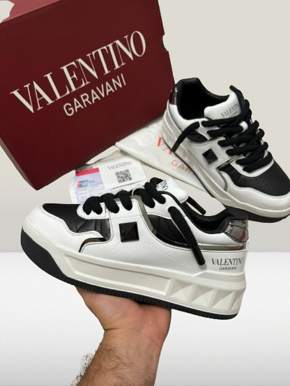 VALENTINO GARAVANNI PANTOF ADIDAS CASUAL ALB NEGRU WHIITE ALB PIELE NOU DE VANZARE REDUCERE OFERTA ROPE LACES SHOES TENES SNEAKER OLX SHOERESIDENCE SHOE RESIDENCE REPLICA VALENTINO GARAVANNI PANTOFALENTINO GARAVANNI PANTOF ADIDAS CASUAL ALB NEGRU WHIITE ALB PIELE NOU DE Valentino Garavani, Pantof, Adidas, Casual, Alb, Negru, Sneakers, Incaltaminte, Sport, Fashion, Streetwear, Moda, Stil Urban, Comod, Original, Autentic, Calitate, Premium, Design Exclusiv, Colectie Noua, Trend, Fashion Trendsetter