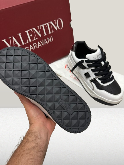 VALENTINO GARAVANNI PANTOF ADIDAS CASUAL ALB NEGRU WHIITE ALB PIELE NOU DE VANZARE REDUCERE OFERTA ROPE LACES SHOES TENES SNEAKER OLX SHOERESIDENCE SHOE RESIDENCE REPLICA VALENTINO GARAVANNI PANTOFALENTINO GARAVANNI PANTOF ADIDAS CASUAL ALB NEGRU WHIITE ALB PIELE NOU DE Valentino Garavani, Pantof, Adidas, Casual, Alb, Negru, Sneakers, Incaltaminte, Sport, Fashion, Streetwear, Moda, Stil Urban, Comod, Original, Autentic, Calitate, Premium, Design Exclusiv, Colectie Noua, Trend, Fashion Trendsetter