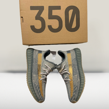 Yeezy BOOST 350 V2 Israfil stretchy sock-like collar and ribbed laces for adjustable fit