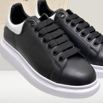 Alexander Mcqueen PIELE Negru & Alb [FULL - BOX] - ShoeResidenceAlexander McQueen, Adidași Alexander McQueen, Pantofi Alexander McQueen, Teniși Alexander McQueen, Sneakers Alexander McQueen, NEGRU BLACK Alexander McQueen, Alexander McQueen nEGRU, Alexander McQueen NEGRI, Alexander McQueen Fashion, Alexander McQueen Trendsetter, Alexander McQueen Lux, Alexander McQueen Premium, Alexander McQueen PIELE, adidasi mcqueen, mcqueen alb alexannder mcqueen pantofi pantofi sport alexander mcqueen alb IMI