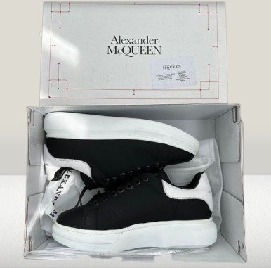 Alexander Mcqueen PIELE Negru & Alb [FULL - BOX] - ShoeResidenceAlexander McQueen, Adidași Alexander McQueen, Pantofi Alexander McQueen, Teniși Alexander McQueen, Sneakers Alexander McQueen, NEGRU BLACK Alexander McQueen, Alexander McQueen nEGRU, Alexander McQueen NEGRI, Alexander McQueen Fashion, Alexander McQueen Trendsetter, Alexander McQueen Lux, Alexander McQueen Premium, Alexander McQueen PIELE, adidasi mcqueen, mcqueen alb alexannder mcqueen pantofi pantofi sport alexander mcqueen alb IMI