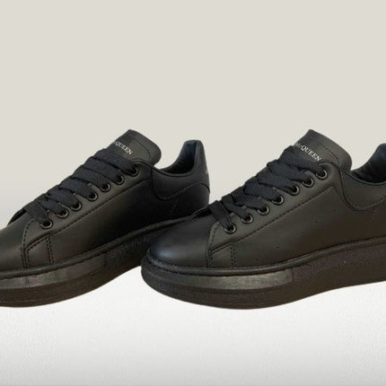 Alexnader Mcqueen Negru - Complet [REDUCERE] - ShoeResidencePantof Alexander Mcuqeen negru complet full black culoare inchisa imitatie piele nou barbati dama copiii de vanzare reducere oferta PANTOF Alexander Mcqueen Piele Alb cu Negru Shoeresidence nou dama barbati replica reps fake adidasi ieftini la reducere oferta de vazanre google produs nouy turcia olx PANTOF Alexander Mcqueen Piele Alb cu Negru Shoeresidence nou dama barbati adidasi ieftini la reducere oferta de vazanre google produs nou 