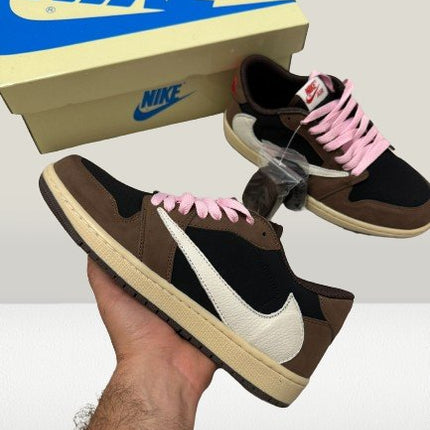 Dunks Low Reverse - Travis [REDUCERE] - ShoeResidenceDunk Reverse Travis, Nike Dunk Reverse Travis, Nike, Dunk, Reverse Travis, Maro, Dunk Maro, Dunk Reverse Travis, Dunk la reducere, Dunk România, Dunk ieftini, Dunk de vânzare, Dunk bărbați, Dunk femei, Dunk damă, Dunk Reverse Travis România, Dunk modele, Dunk drip, Dunk la modă, adidași Dunk, adidași bărbați Dunk, adidași Dunk copii, Dunk Reverse Travis Maro, Nike Dunk Reverse Travis, Dunk Reduceri, Nike Dunk Reverse Travis România, Dunk iefti