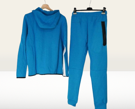 nike tech fleece trening albastru set complet baby blue nou barbati dama unisex copii bumbac romania reducre oferta 2024 tracksuit trapstar Nike Tech Fleece blue albastru baby blue trening compleu albastru haine hanorac pantalon set complet barbati dama unisex compleu trening alb bumbac hanorac pantalon copii replica nou romania de vanzare bluza compleu tech red romania pandabuy hagobuy turcia olx noi nou produs 2024 TRENING BARBATI NIKE TECH TRENING COPII NIKE ALBASTRU BABY BLUE CU GLUGA