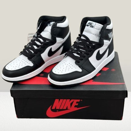 Jordan 1 High PANDA [LA REDUCERE] - ShoeResidenceJordan 1 Panda, Air Jordan 1 Panda, Air, Jordan, Air Jordan, Air Jordan 1, Jordan 1, Panda, Negru, Jordan Negru, Jordan 1 Panda, Jordan 1 Alb, Air Jordan 1 Panda, Air Jordan 1 Panda, Jordan 1 Alb, Jordan 1 la reducere, Jordan 1 România, Jordan 1 ieftini, Jordan 1 de vânzare, Jordan 1 bărbați, Jordan 1 femei, Jordan 1 damă, Jordan 1 Panda România, Jordan 1 modele, Jordan 1 drip, Jordan 1 la modă, adidasi Jordan, adidasi bărbați Jordan 1, adidasi Jo