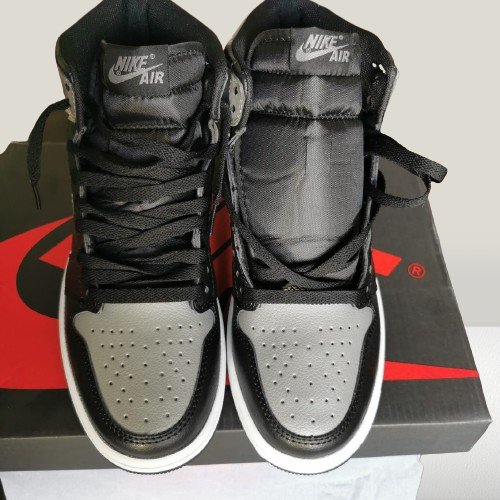 Jordan 1 Shadow PIELE [PREMIUM] - ShoeResidenceadidasi air jordan 1 high shadow gri grey reps replica de vanzare black friday 2025 j1 black negruJordan 136