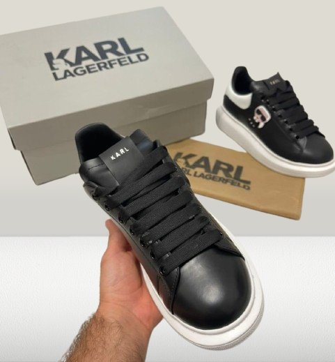 Karl Lagerfeld Negru & Alb [NOU] - ShoeResidencekARL LAGERFELD NEGRU ALB BARBATI FEMEI UNISEX NEGRU PIELE NOU SILICON TURCIA CHINA REPLICA REDUCERE OFERTA PANTOFI ALB ALBI TENES ADIDASI Karl Lagerfeld Alb Barbați Femei Unisex Pantofi Încălțăminte Sneakeri Silicon Turcia China Replica Reducere Promoție Ofertă Cumpărare Online Nou Original Autentic Calitate Premium Piele Sintetic Vară Iarnă Stil Modă Trend Urban Elegant Comod Luxury Designer Brand Fashion Designer Accesorii Eleganță Colecție Exclu