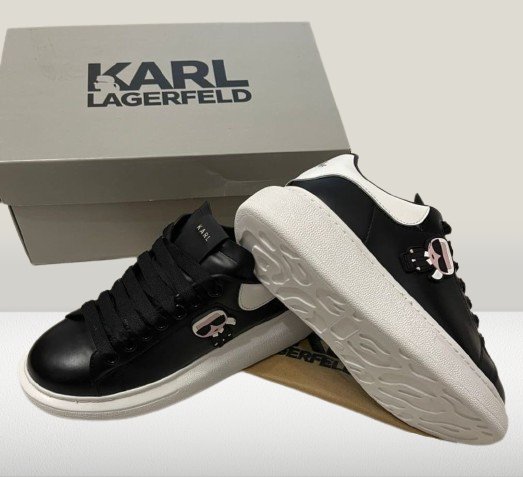 Karl Lagerfeld Negru & Alb [NOU] - ShoeResidencekARL LAGERFELD NEGRU ALB BARBATI FEMEI UNISEX NEGRU PIELE NOU SILICON TURCIA CHINA REPLICA REDUCERE OFERTA PANTOFI ALB ALBI TENES ADIDASI Karl Lagerfeld Alb Barbați Femei Unisex Pantofi Încălțăminte Sneakeri Silicon Turcia China Replica Reducere Promoție Ofertă Cumpărare Online Nou Original Autentic Calitate Premium Piele Sintetic Vară Iarnă Stil Modă Trend Urban Elegant Comod Luxury Designer Brand Fashion Designer Accesorii Eleganță Colecție Exclu