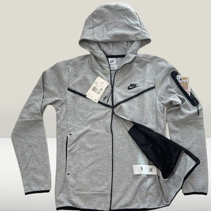 Tech Fleece Gri Model - 2023 [SET COMPLET] - ShoeResidenceTrening Nike Tech Fleece Gri compleu complet set hanorac si pantalon s m l xl xxl nou dama barbati drip unisex copii copiii copi replica nou olc grey reps romania bumbac 2024 de vanzare haine nike vara iarna tomna primavara trening barbati gri nike tech trening trening gri trening nike tech gri hanorac nike tech gri pantalon gri nike pantaloni nike tech gri grey trening barbati trening sport nike gri trening fleece fleece gri compleu gri 