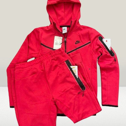 Tech Fleece Roșu Model - 2023 [SET COMPLET] - ShoeResidenceNike Tech Fleece Roșu trening compleu red haine hanorac pantalon set complet barbati dama unisex compleu trening rosu bumbac hanorac pantalon copii replica nou romania de vanzare bluza compleu COMPLEU BARBATI PRODUS NOU DE VANZARE TRENING ROMANIA ROSU NIKE TECH ROSU NIKE TECH COPII NIKE TECH BARBATI NIKE TECH DE COPII NIKE TECH DAMA NIKE BUMBAC TECH HANORAC PANTALON SHOERESIDENCENike TechS