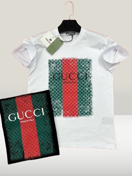 Tricou GUCCI [NOU] - ShoeResidence tricouri bărbați, tricouri damă, tricouri firmă, tricouri vară, tricouri diferite branduri, tricouri femei, tricouri casual bărbați, tricouri casual femei, tricouri polo, tricouri sport, tricouri personalizate, tricouri stil urban, tricouri cu imprimeuri, tricouri simple, tricouri colorate, tricouri elegante, tricouri Moschino, tricouri Off - White, tricouri Gucci, tricouri Nike, tricouri AdidasCompleuriS