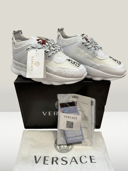 Versace Chain - Reaction ALB [FULL - BOX] - ShoeResidenceVersace Chain Reaction Alb, Versace Sneakers, Versace Pantof Nou, Versace Adidas, VERSACE Unisex, Adulti, Barbati, Dama, Copii, Versace Fashion, Versace Trend, Versace Design, Versace Casual, Versace Collection, ADIDASI VERSACE, VERSACE ALB, VERSACE CHAIN REACTION ALB, ADIDASI ALBI, VERSACE TURCIA, VERSACE CHAIN REACTION ROMANIA, VERSACE ALB, ADIDASI VERSACE BARBATI, VERSACE DAMA, ADIDASI VERSACE DAMA , ADIDASI VERSACE ALB, ADIDASI VERSACE