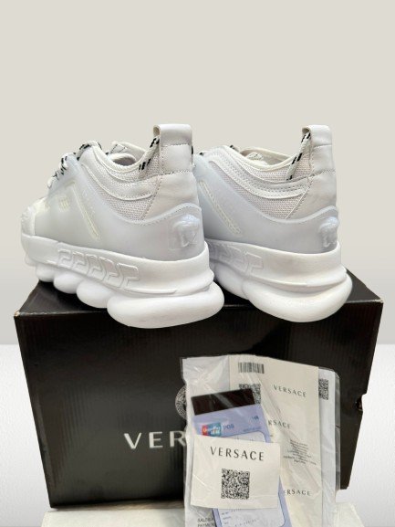 Versace Chain - Reaction ALB [FULL - BOX] - ShoeResidenceVersace Chain Reaction Alb, Versace Sneakers, Versace Pantof Nou, Versace Adidas, VERSACE Unisex, Adulti, Barbati, Dama, Copii, Versace Fashion, Versace Trend, Versace Design, Versace Casual, Versace Collection, ADIDASI VERSACE, VERSACE ALB, VERSACE CHAIN REACTION ALB, ADIDASI ALBI, VERSACE TURCIA, VERSACE CHAIN REACTION ROMANIA, VERSACE ALB, ADIDASI VERSACE BARBATI, VERSACE DAMA, ADIDASI VERSACE DAMA , ADIDASI VERSACE ALB, ADIDASI VERSACE