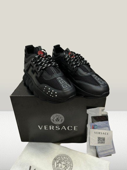 Versace Chain Reaction NEGRU [FULL - BOX] - ShoeResidenceVersace Chain Reaction NEGRU, Versace ADIDASI, Versace Pantof, Versace PANTOFI, Unisex, Adulti, Barbati, Dama, Copii, adidasi versace, adidasi versace chain reacton negru, adidasi versace barbati, versace romania, PANTOF VERSACE, PANTOFI VERSACE, PANTOFI VERSACE NEGRU, SNEAKER VERSACE, VERSACE CHAIN REACTION BLACK, VERSACE CHAIN REACTION PANTOF, VERSACE NEGRU, ADIDASI VERSACE NEGRU, ADIDASI VERSACE IEFTINIVersace36